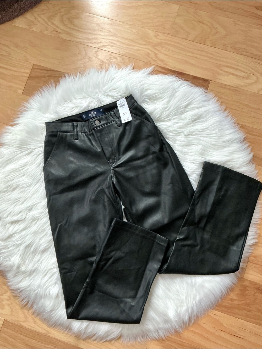 NWT Hollister Black Faux Leather High-Rise Straight Leg Pants Size 26